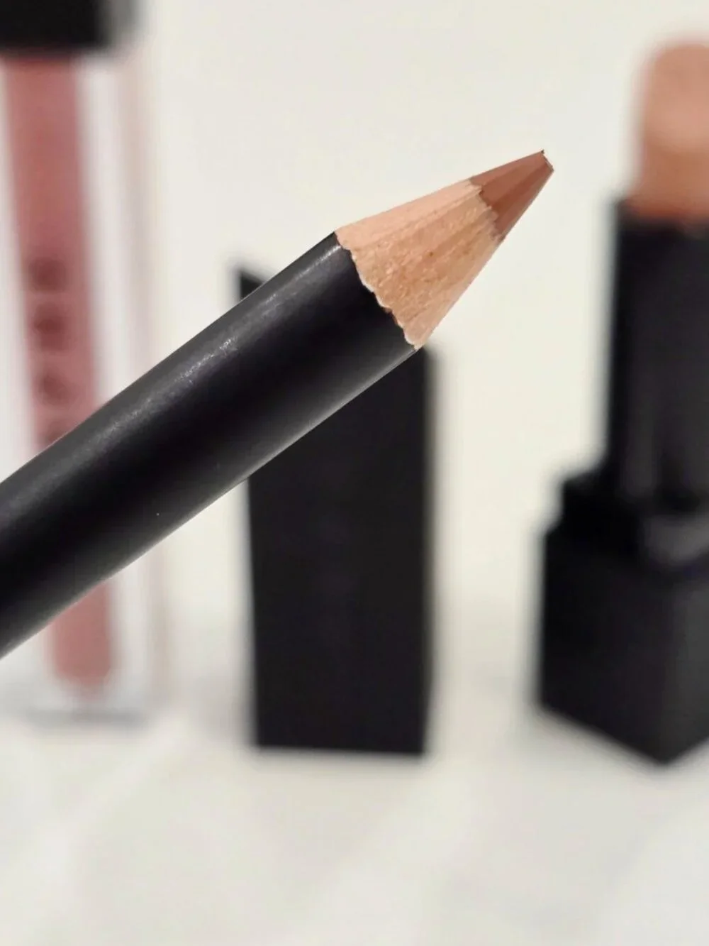 Morphe this out